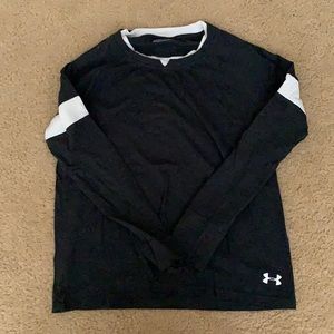 Grey long sleeve shirt